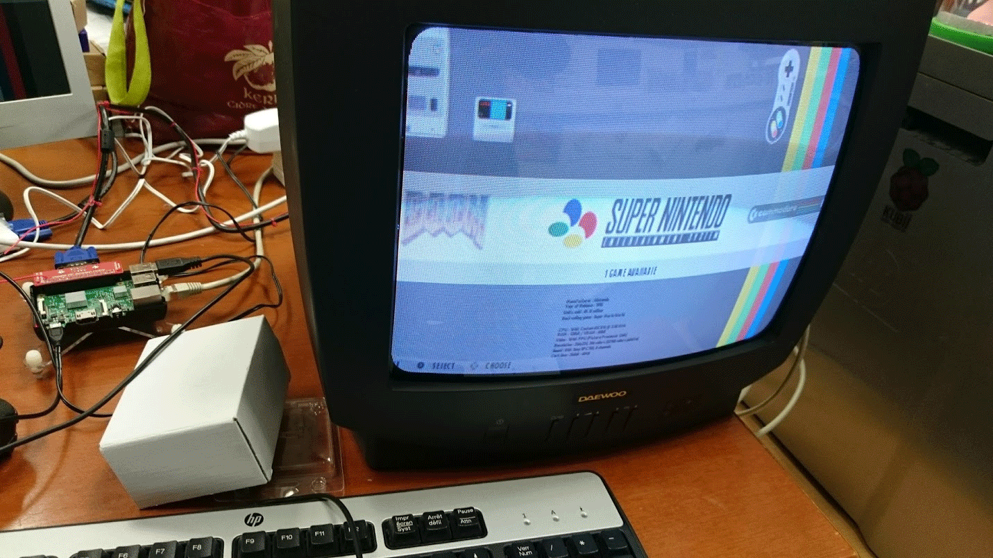 VGA666 avec un petit écran de télévision